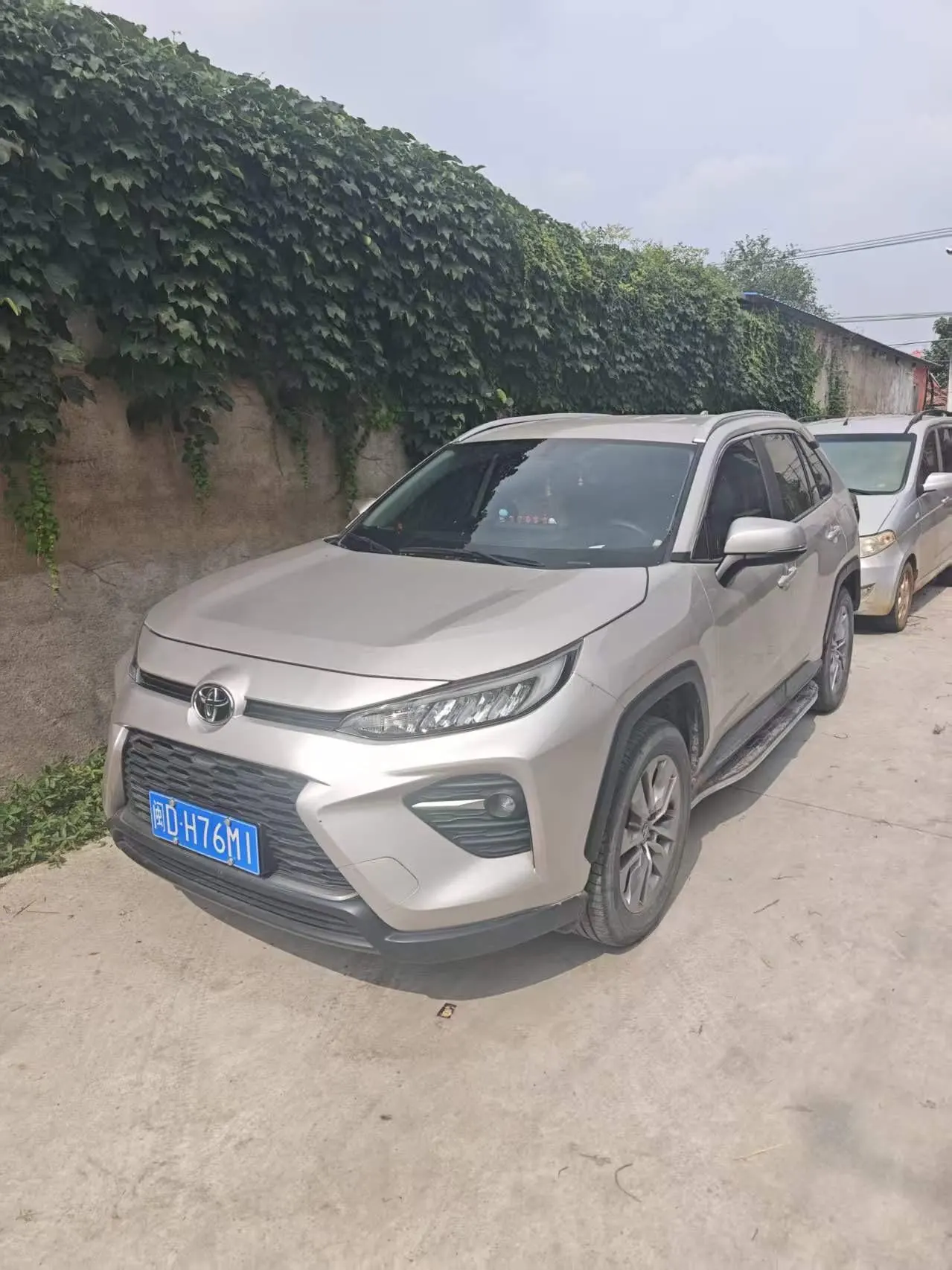 Open image lightbox: Toyota 2023 Wilanda 2.0 Stepless Two-Drive Leading Edition Automatic Gear