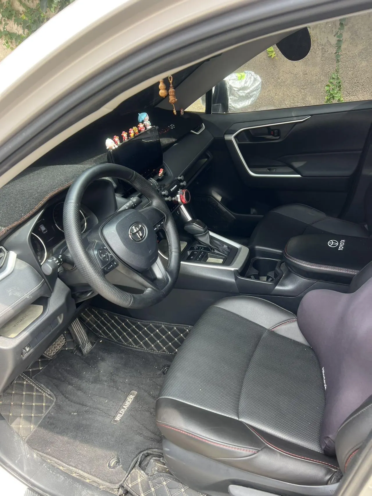 Toyota 2023 Wilanda 2.0 Stepless Two-Drive Leading Edition Automatic Gear 6