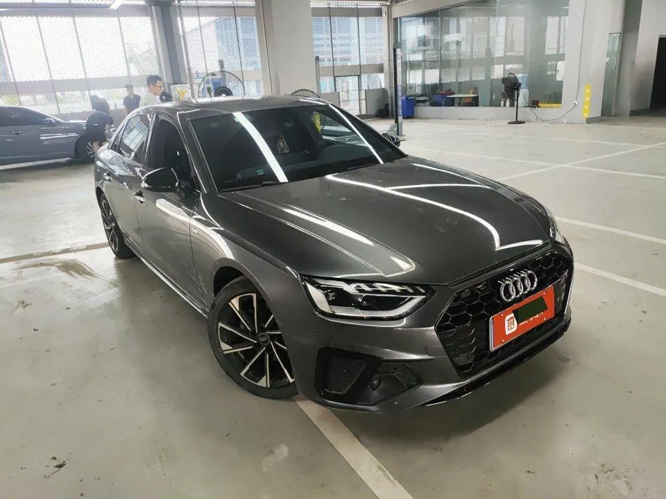 Audi 2023 A4L 2.0TFSI 40TFSI Deluxe Dynamic Automatic 3