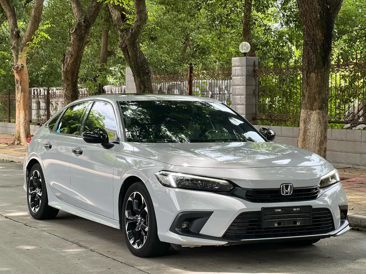 Honda 2023 Civic e:HEV 2.0 Stepless Sharp Edition Automatic Gear 3