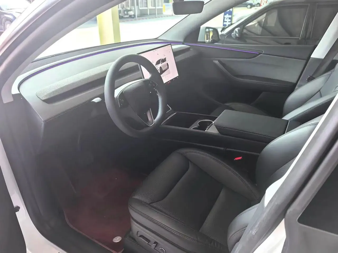 Tesla 2025 Model Y rear-wheel drive version automatic transmission 2