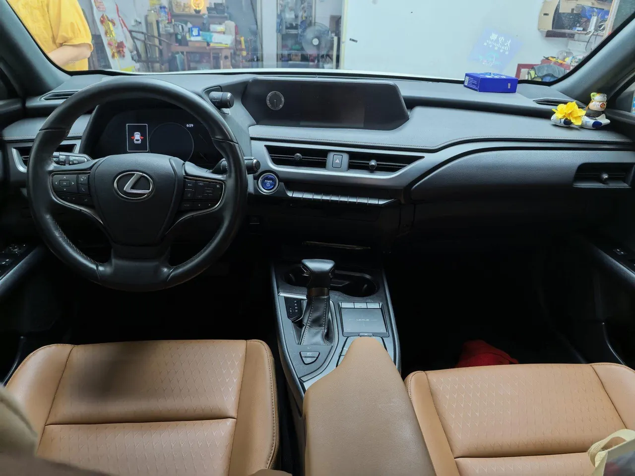 Lexus UX (Imported) 2020 UX260h 2.0 Stepless Exploration and Interesting Edition Automatic Gear 3