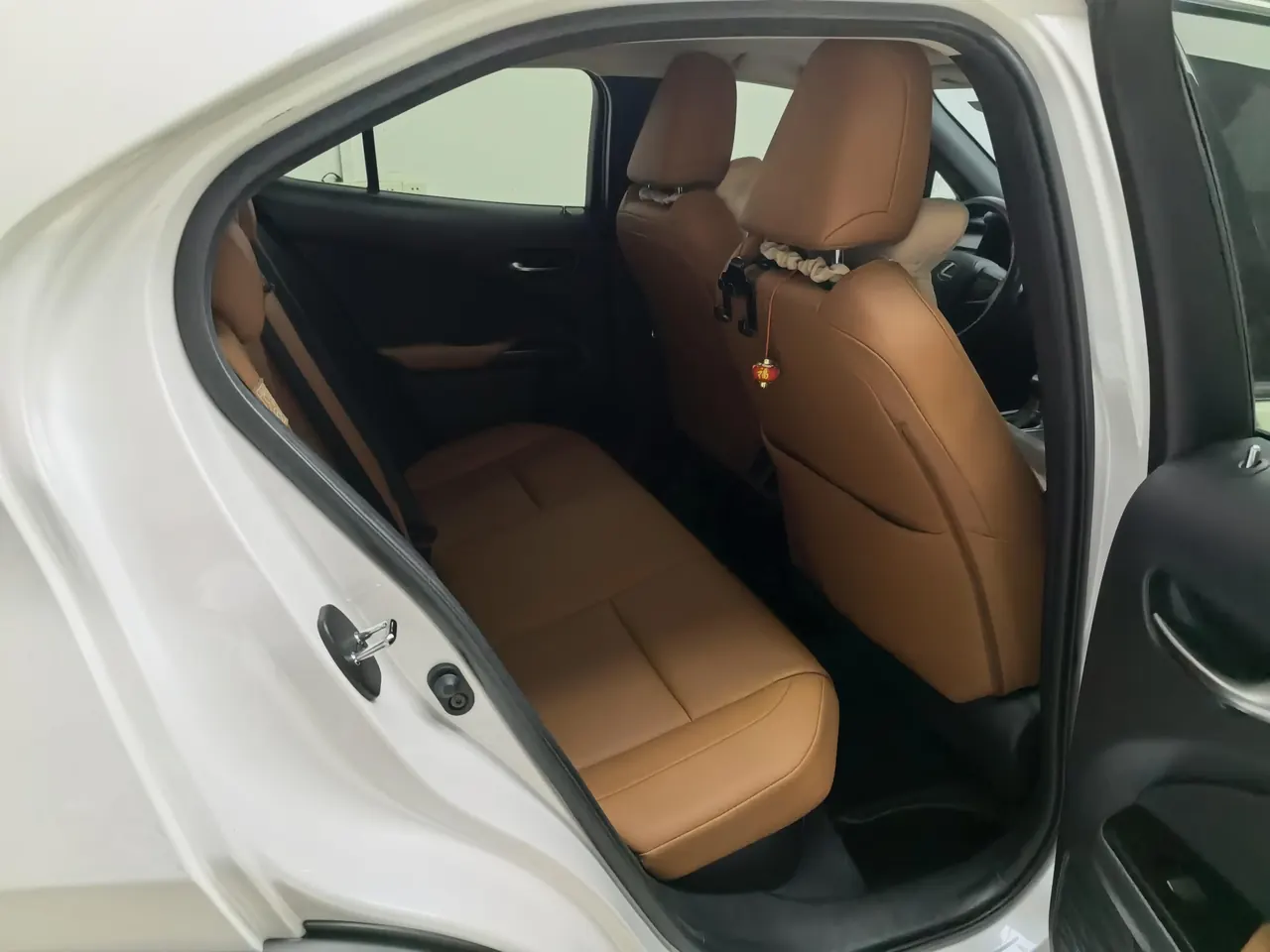 Lexus UX (Imported) 2020 UX260h 2.0 Stepless Exploration and Interesting Edition Automatic Gear 4