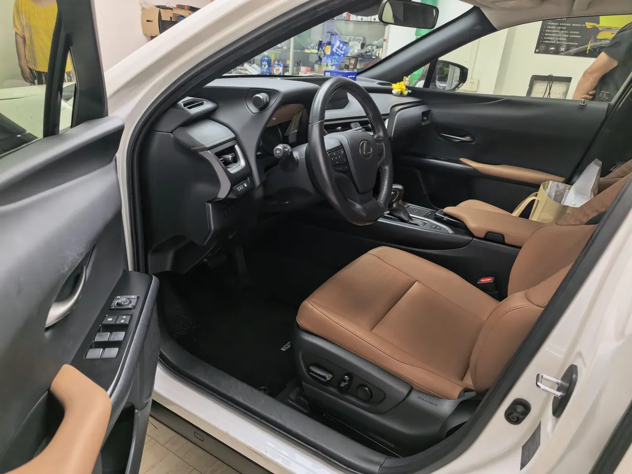 Lexus UX (Imported) 2020 UX260h 2.0 Stepless Exploration and Interesting Edition Automatic Gear 7