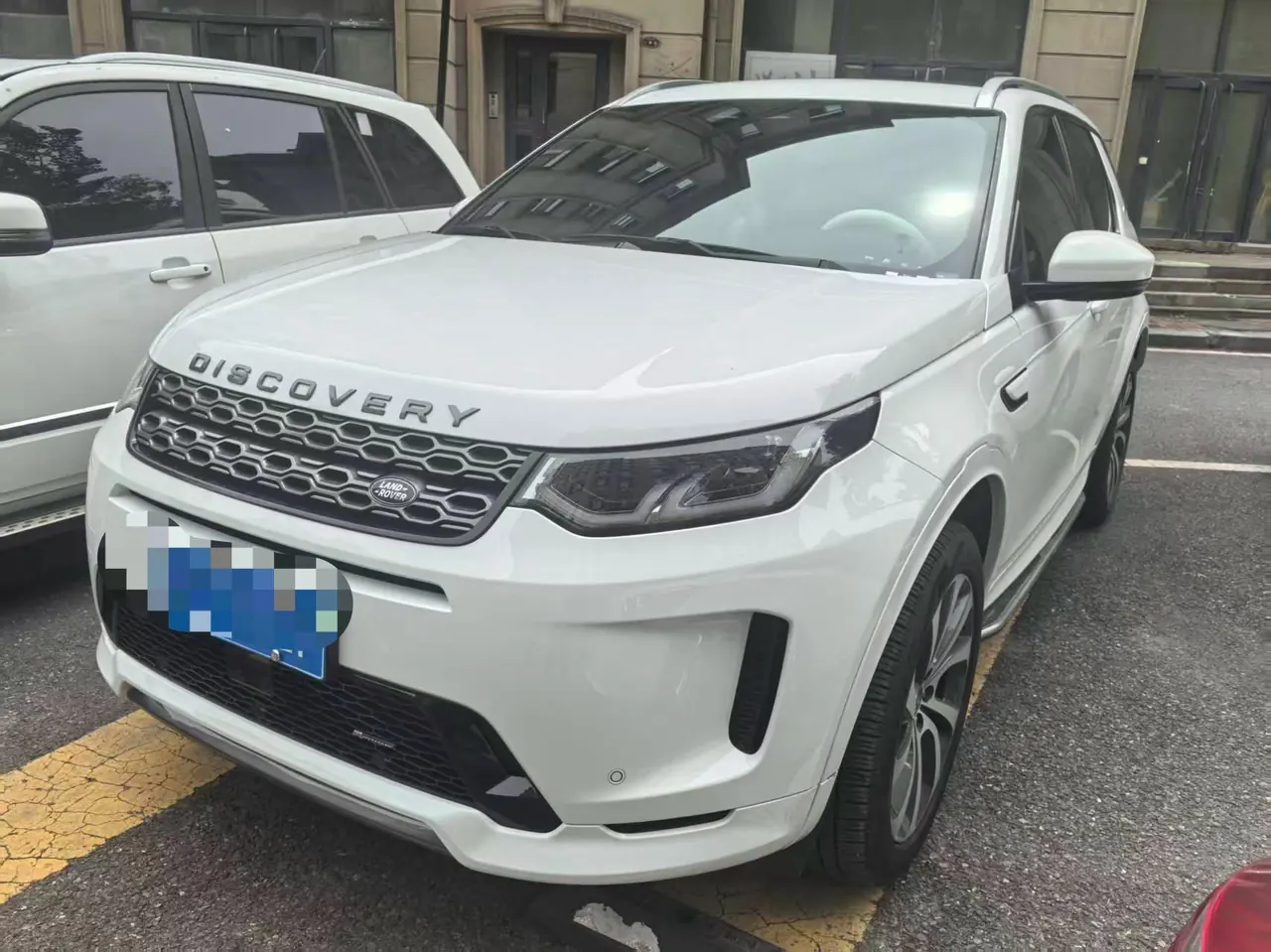 Open image lightbox: Land Rover 2023 Discovery Sports Edition 48V 2.0T 249PS R-Dynamic S Performance Edition Automatic Gear