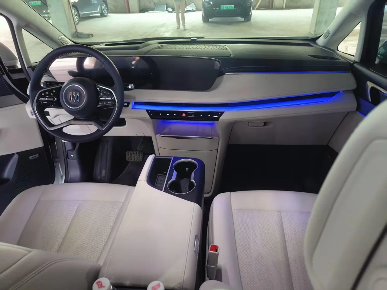 Buick 2026 GL8 ES Lu Zun 48V 2.0T Luxury Edition Automatic Gear 5