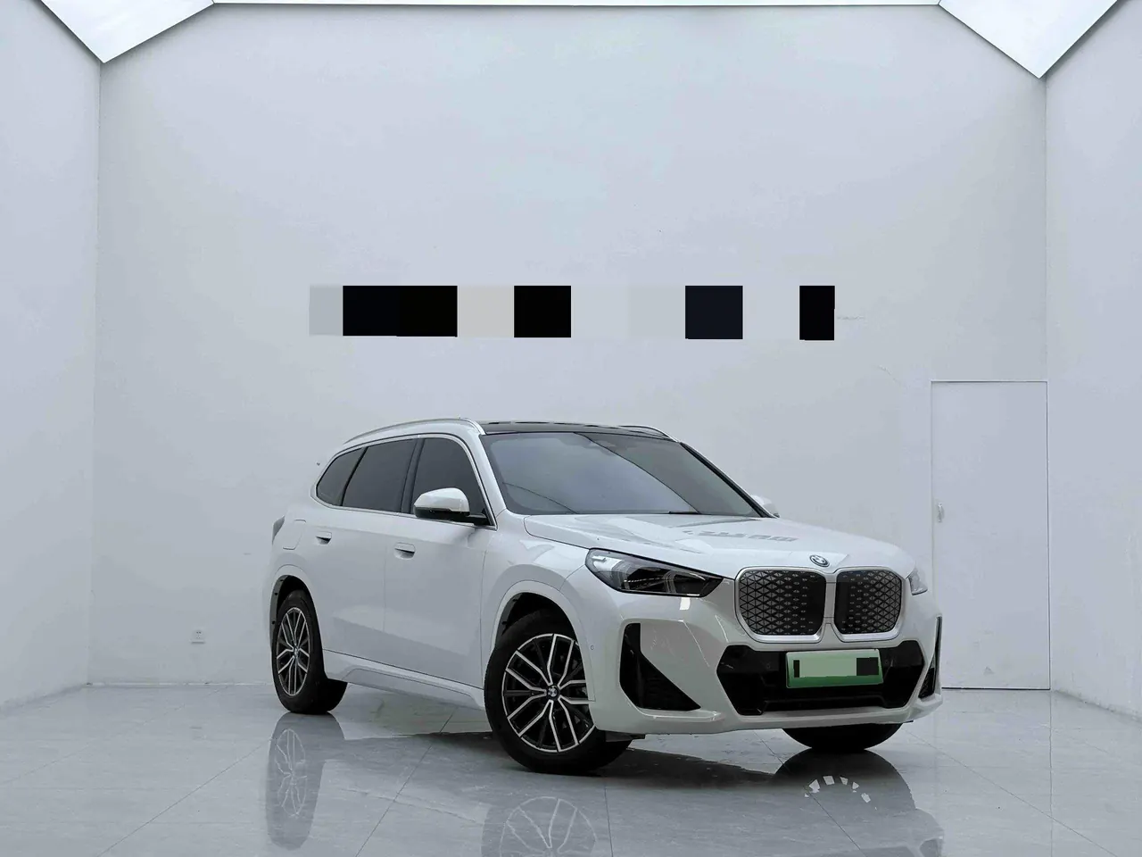 BMW 2026 iX1 eDrive25L eDrive25L m sports suit automatic gear 3