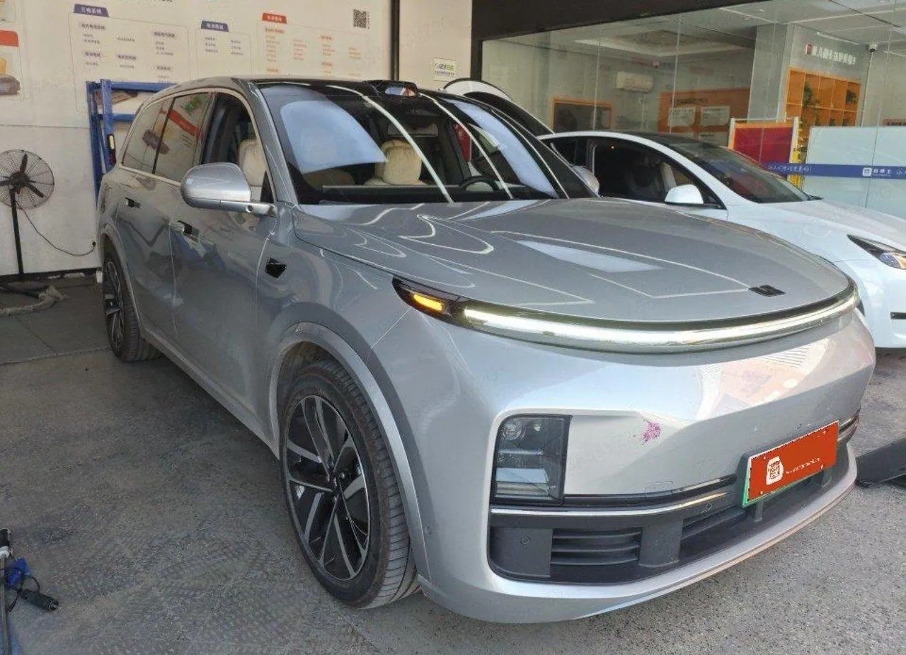 Li 2022 L9 1.5T Max Edition Automatic Gear 2
