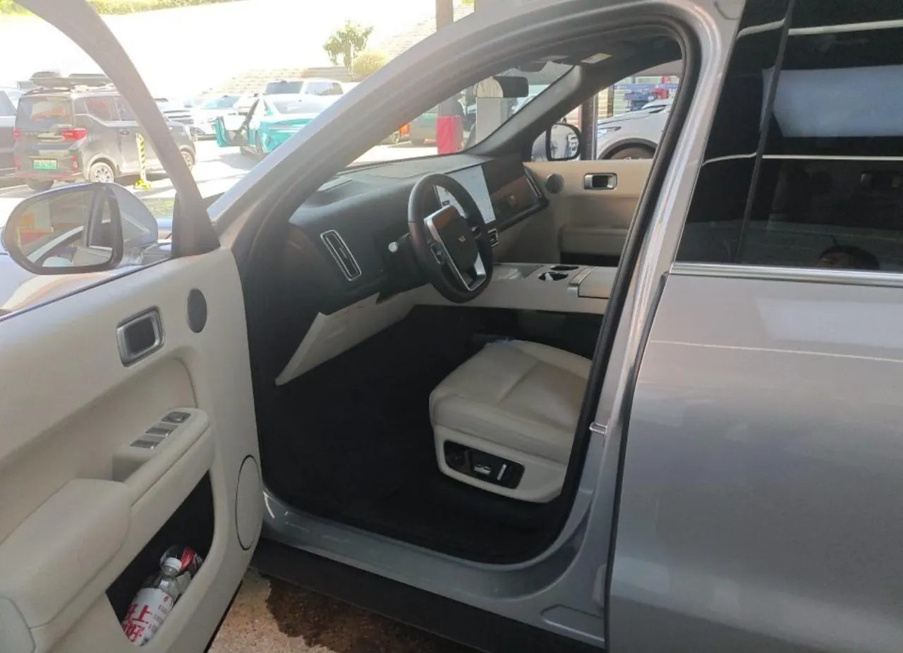 Li 2022 L9 1.5T Max Edition Automatic Gear 5