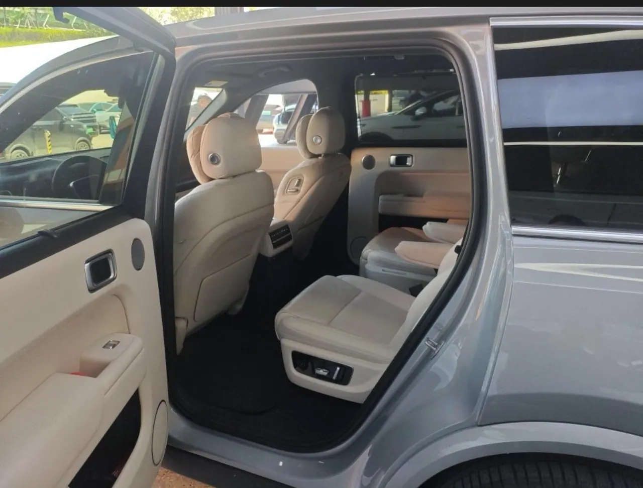 Li 2022 L9 1.5T Max Edition Automatic Gear 6