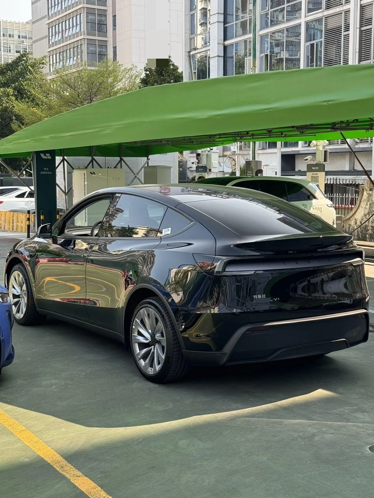 Tesla 2025 Model Y L Long Endurance All-Wheel Drive Automatic Transmission 7