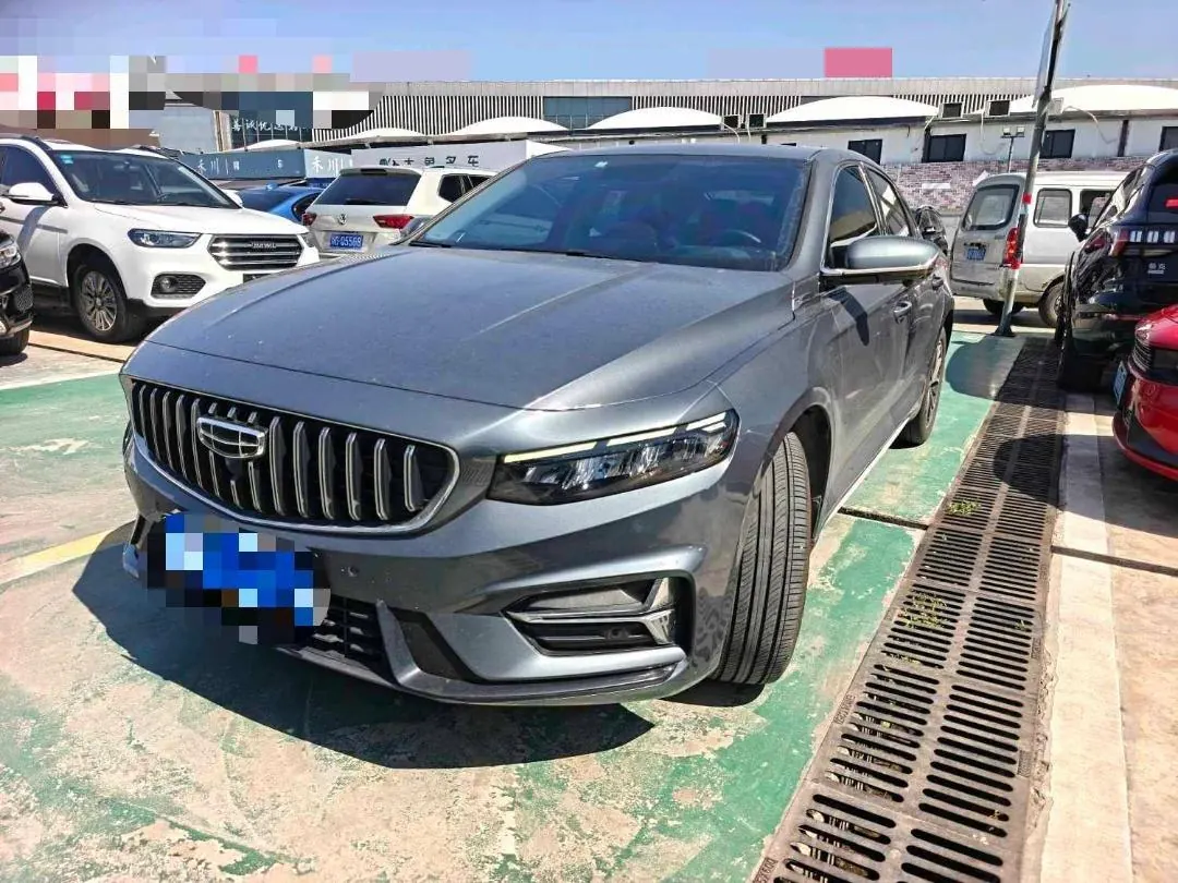 Открыть галерею: Geely 2023 Xingrui 2.0TD Luxury Automatic Transmission