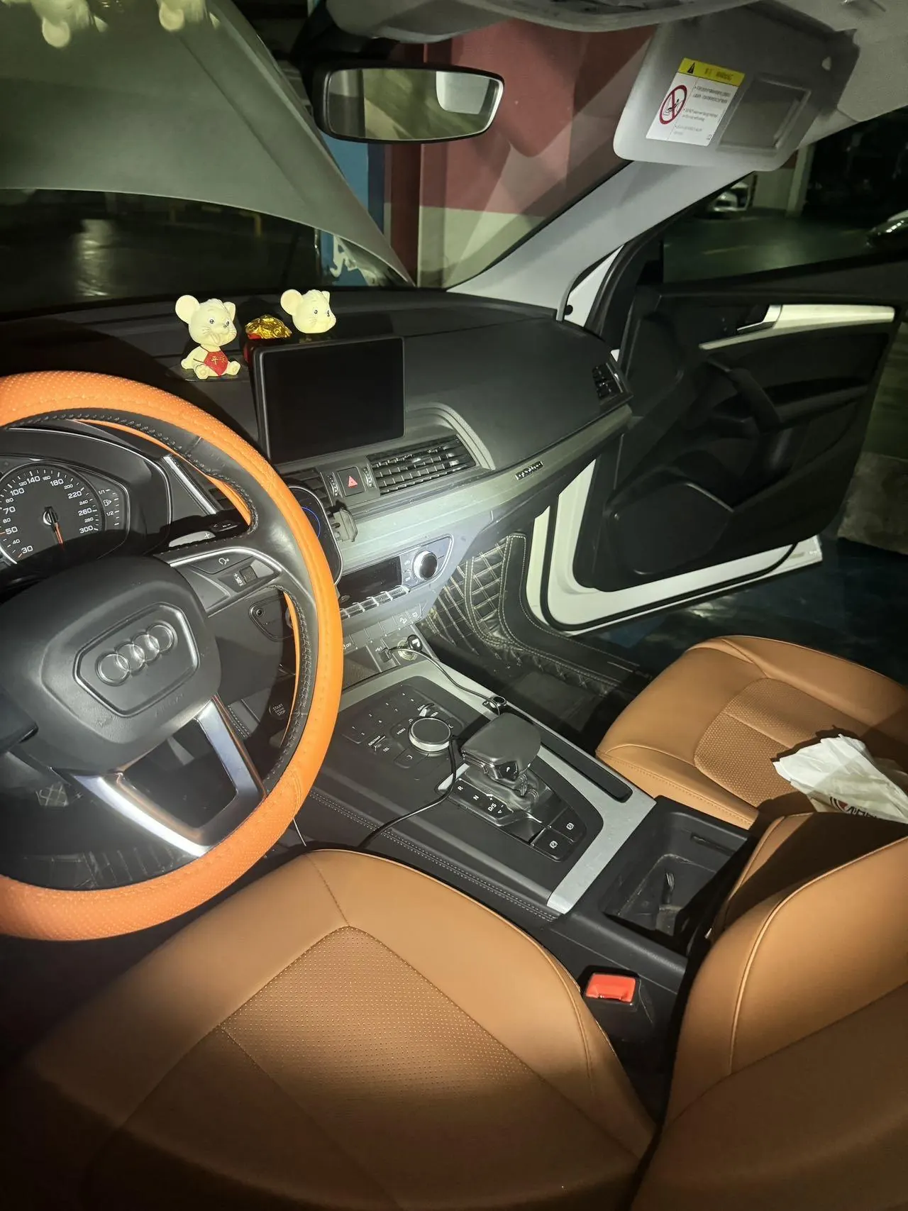 Audi 2020 Q5L 2.0TFSI 40TFSI enjoy aggressive automatic transmission 7