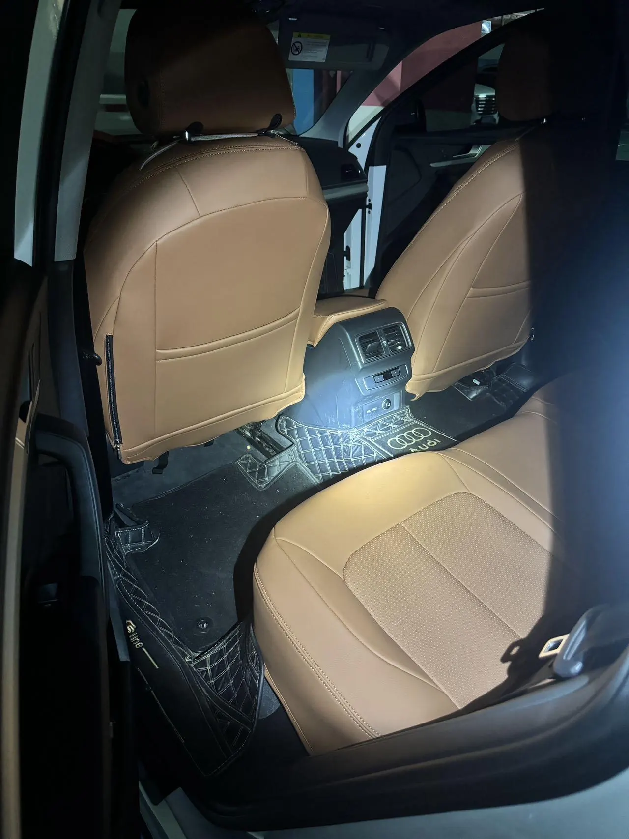 Audi 2020 Q5L 2.0TFSI 40TFSI enjoy aggressive automatic transmission 9