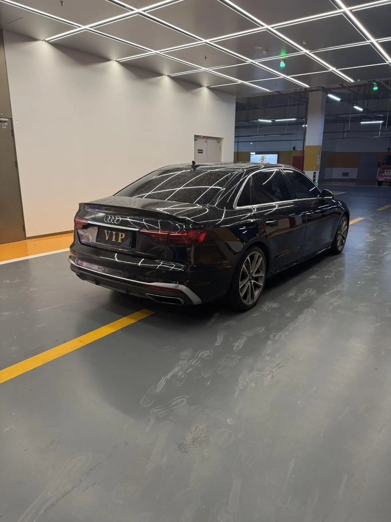 Audi 2020 A4L 2.0TFSI 45TFSI Quattro Selected Dynamic Automatic 3