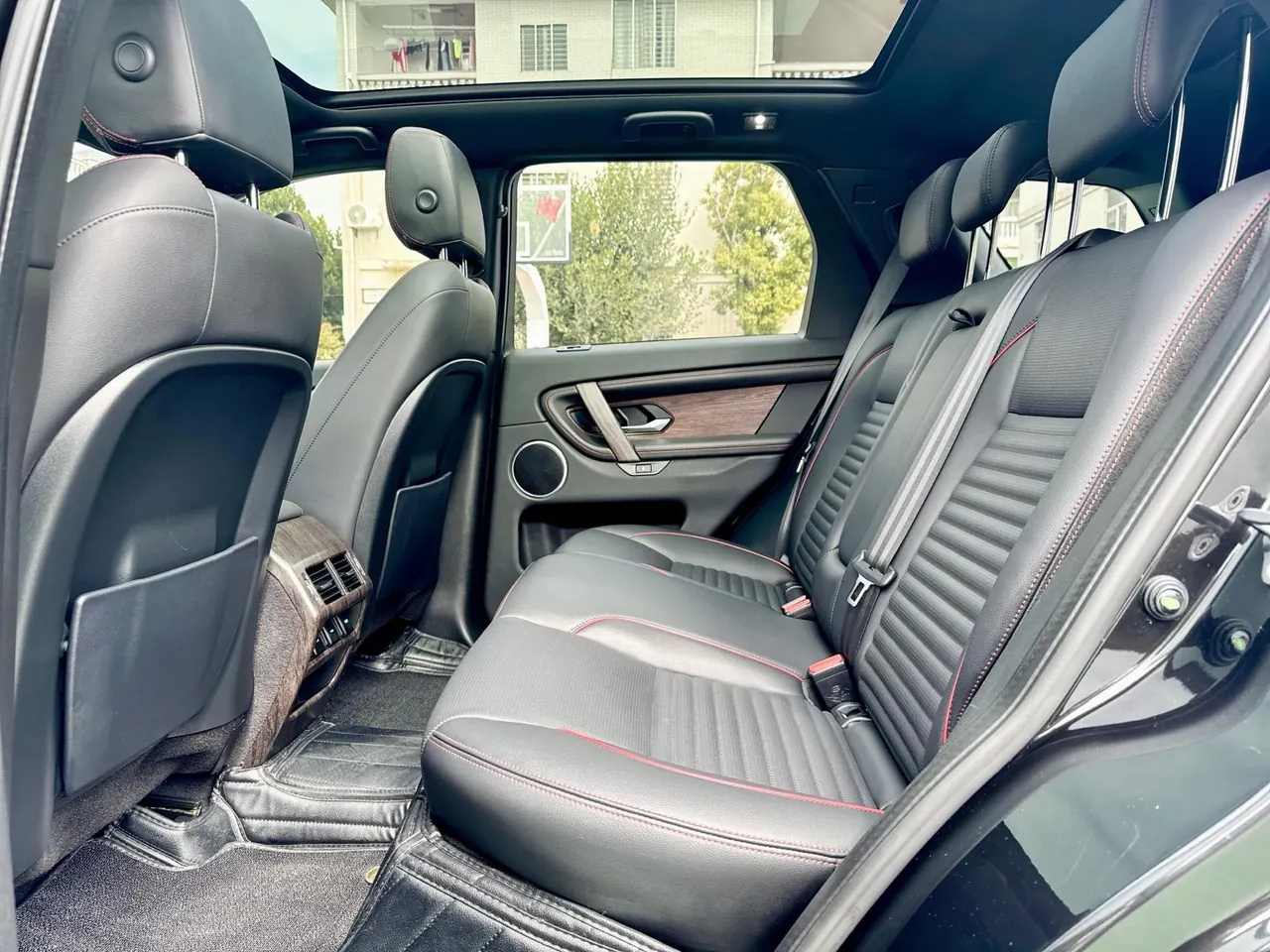 Land Rover 2020 Discovery Sports Edition 48V 2.0T 249PS R-Dynamic SE Performance Technology Edition 5-seat Automatic Gear 7