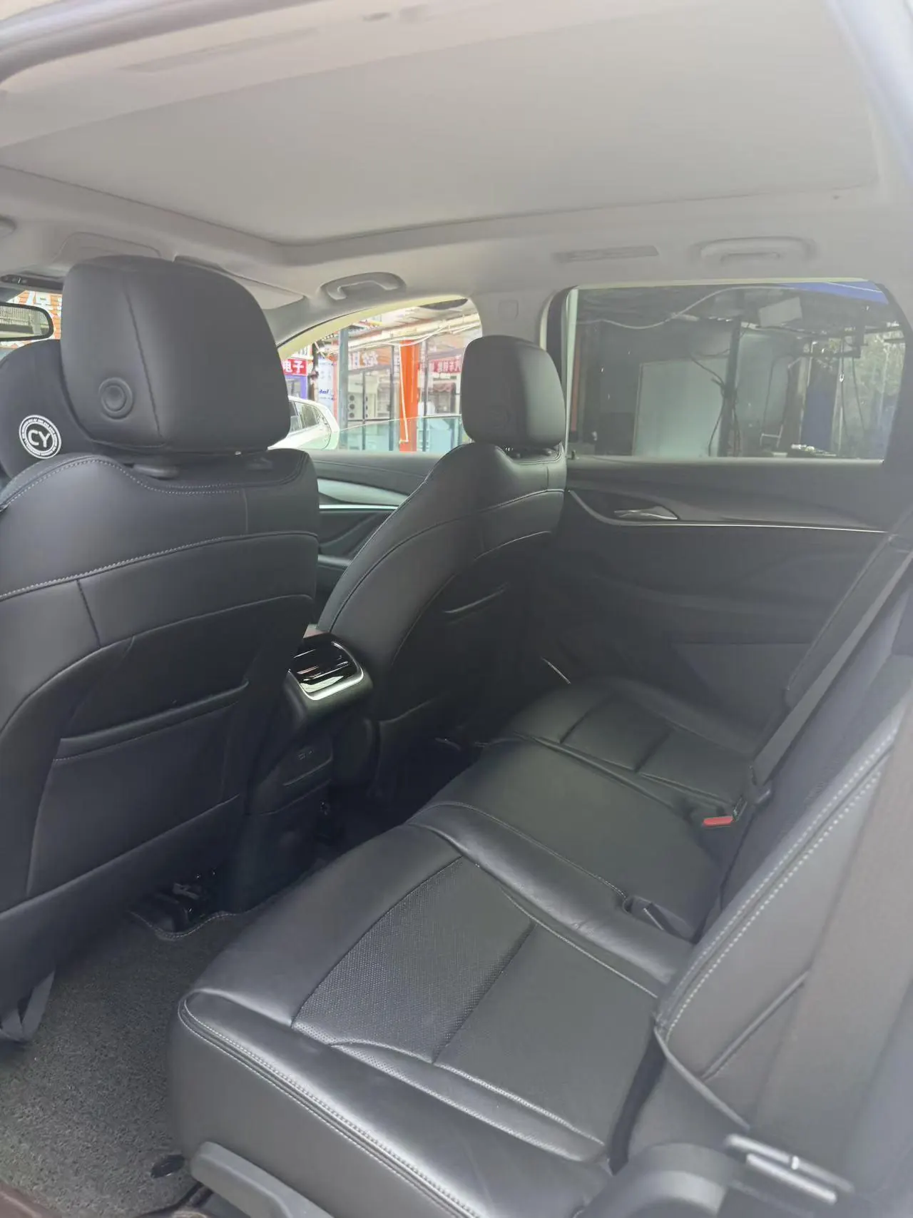 Buick 2020 Angke Flag 2.0T 28T Two-Drive Honorable Automatic Gear 3