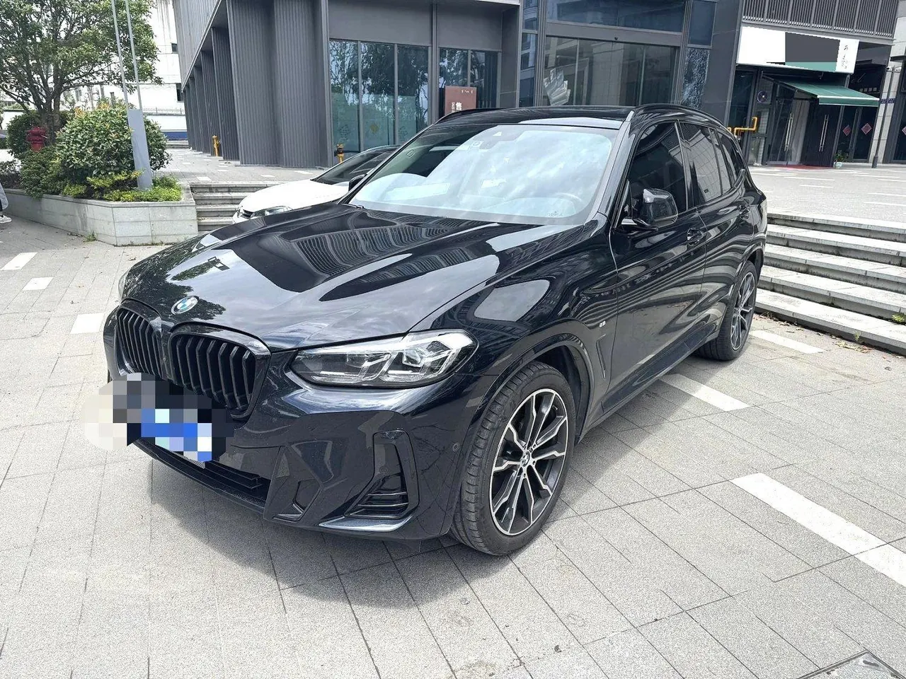 BMW 2023 X3 xDrive30i 2.0T Leading M Obsidian Night Suit Automatic Gear - View 1