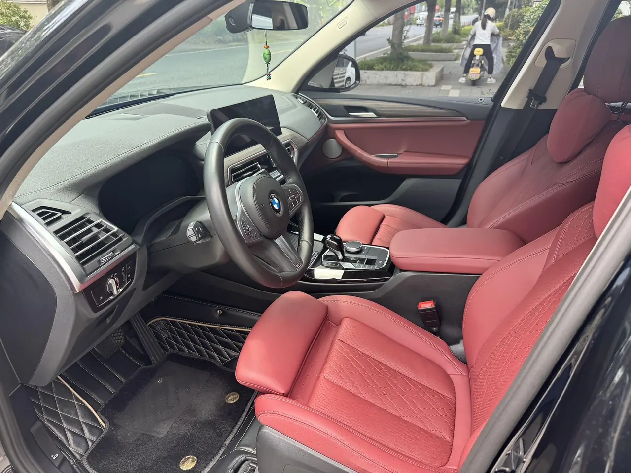 BMW 2023 X3 xDrive30i 2.0T Leading M Obsidian Night Suit Automatic Gear 5