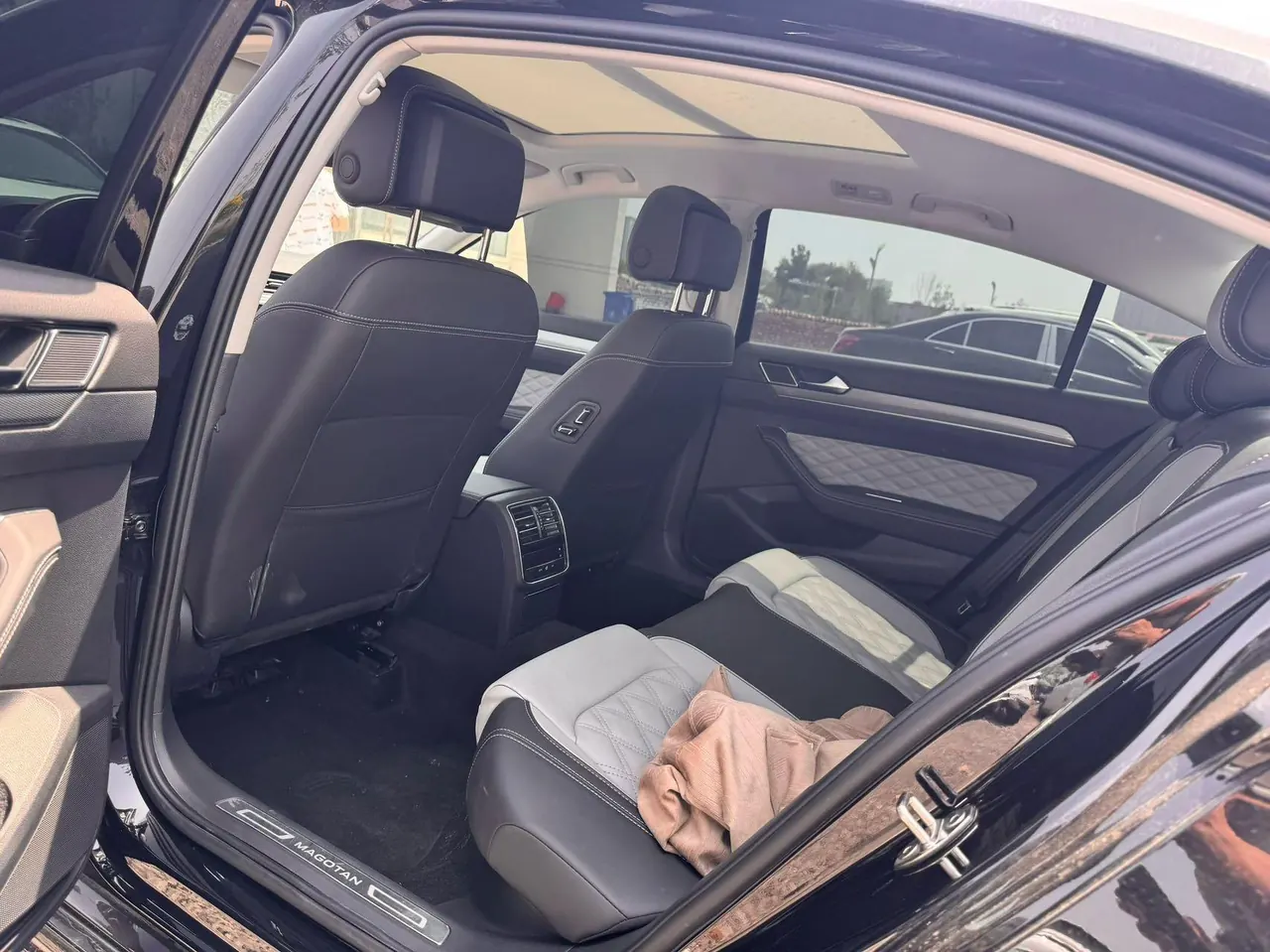 Volkswagen 2026 Magotan 2.0TSI 380TSI 30 million selected luxury automatic gear 3