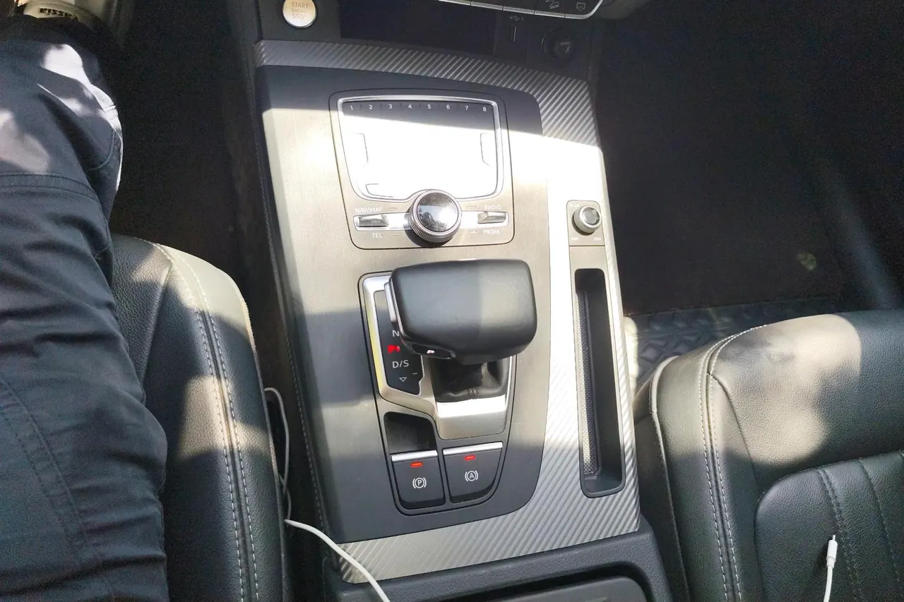 Audi 2020 Q5L 2.0TFSI 40TFSI Rongxiang Fashion Automatic 7