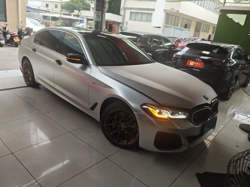 BMW 5 Series 2021 530Li 2.0T Leading M Sports Suit Automatic Gear 2