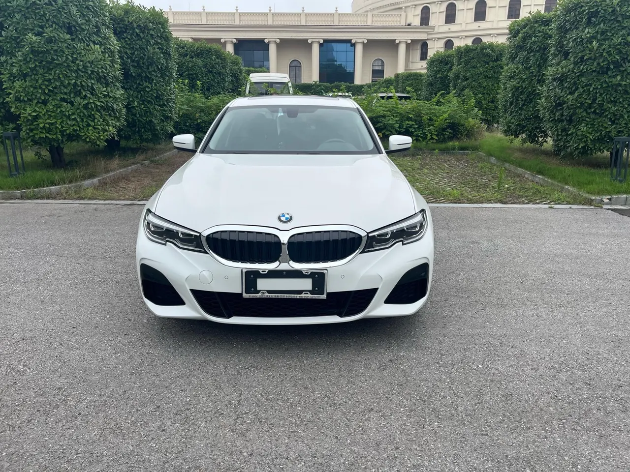 BMW 3 Series 2022 320i 2.0T Sports Suit Automatic Gear 2