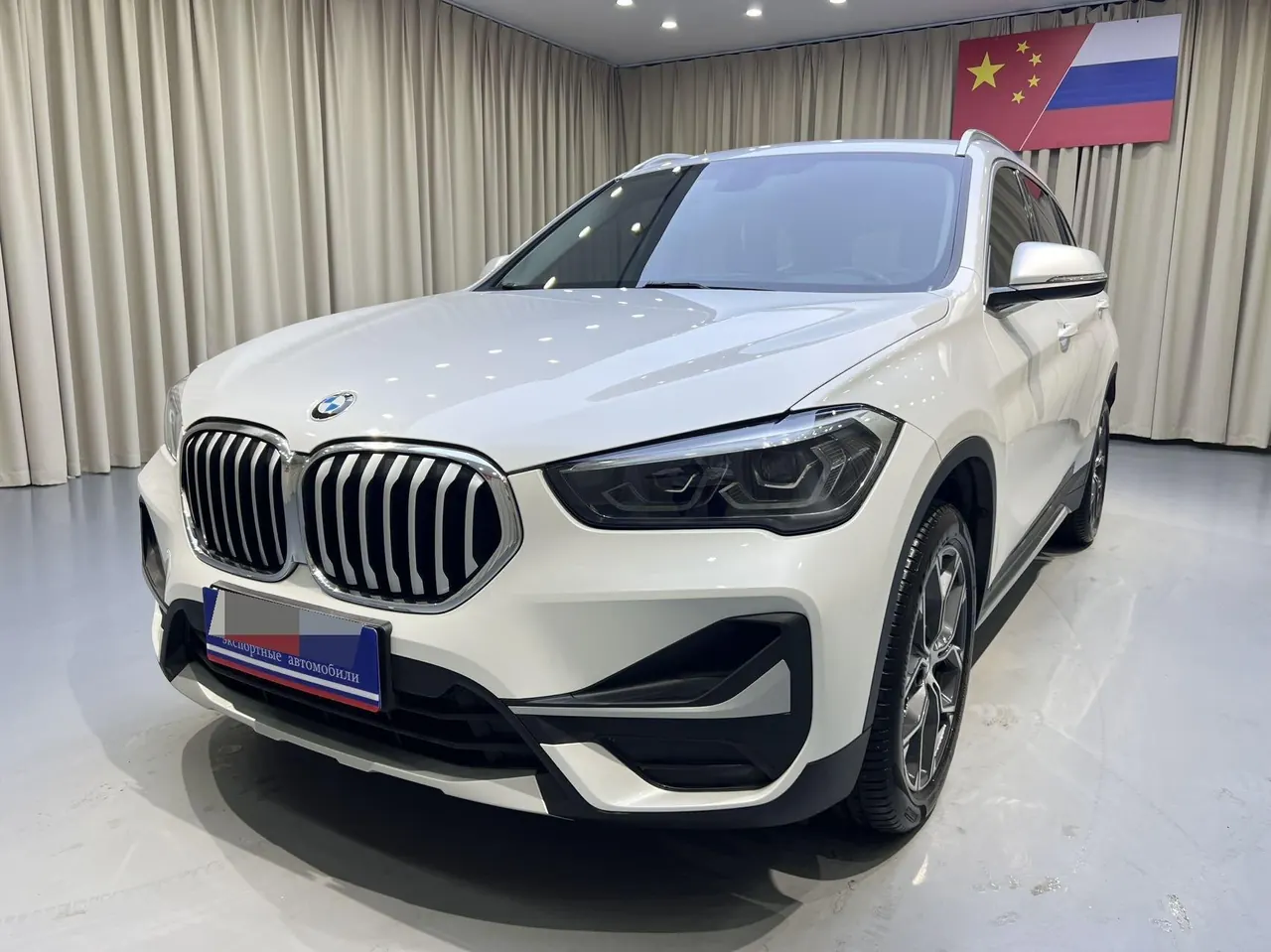 Open image lightbox: BMW 2022 X1 sDrive20Li 1.5T fashion automatic gear
