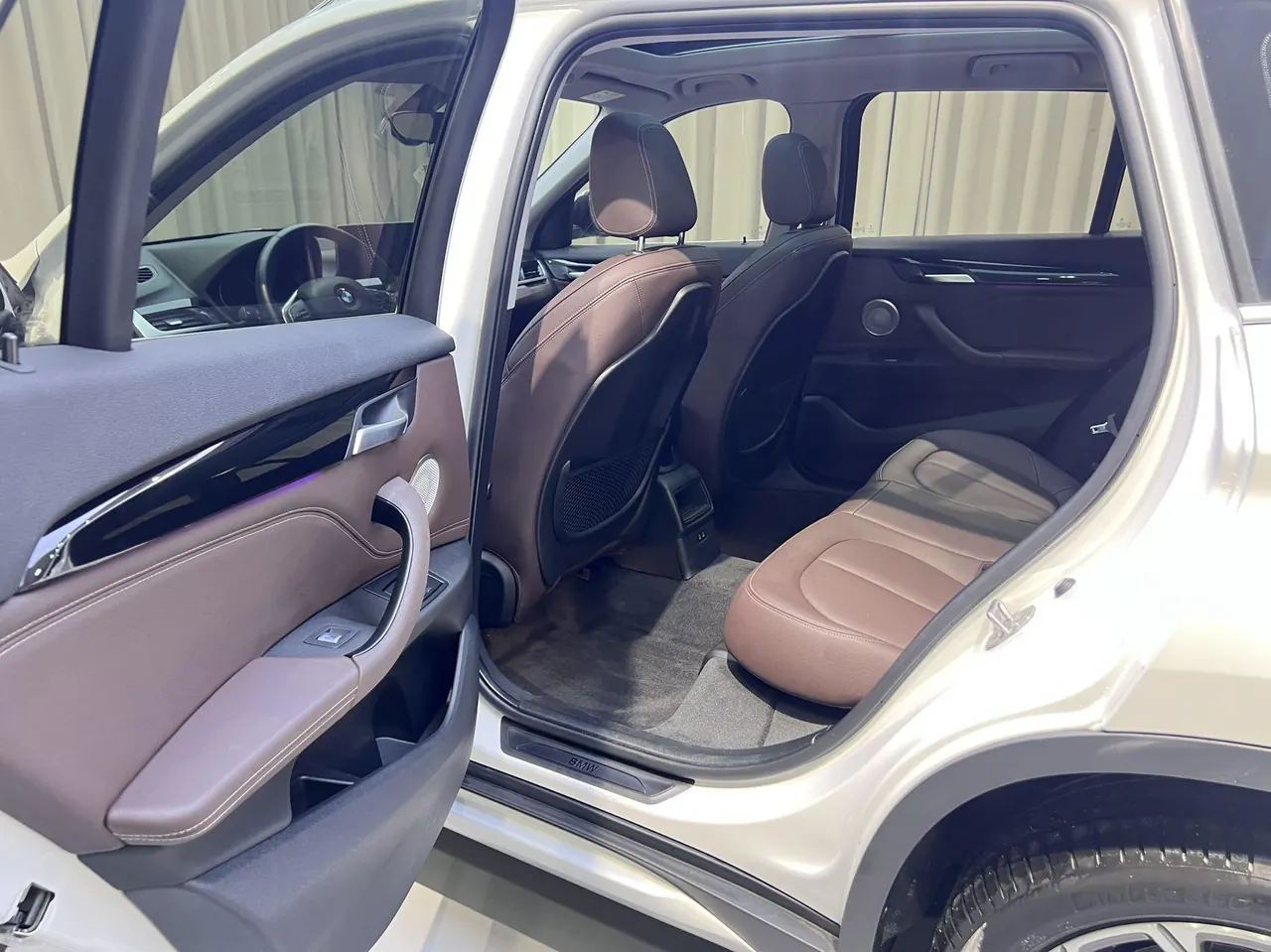 BMW 2022 X1 sDrive20Li 1.5T fashion automatic gear 10