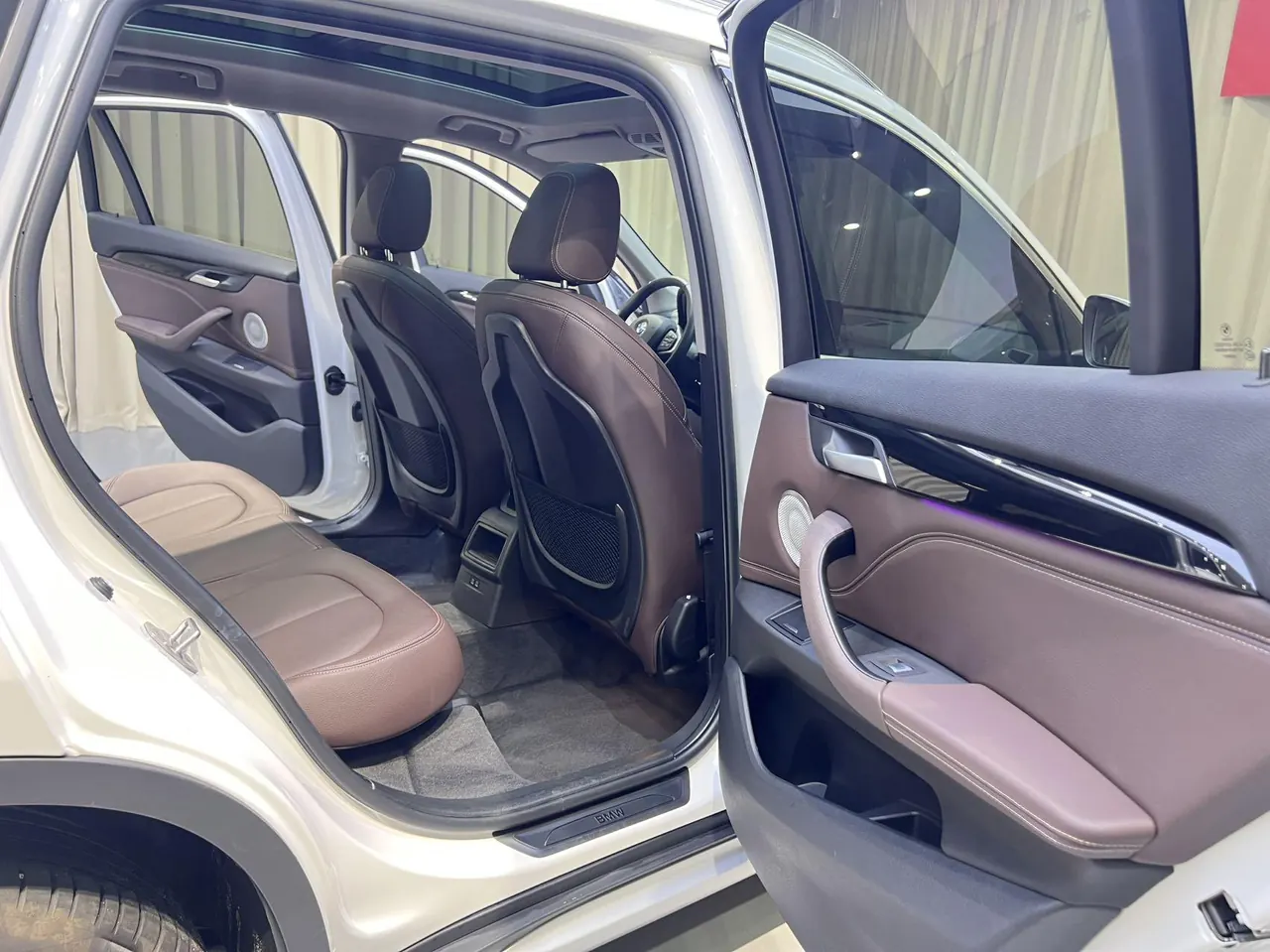 BMW 2022 X1 sDrive20Li 1.5T fashion automatic gear 9