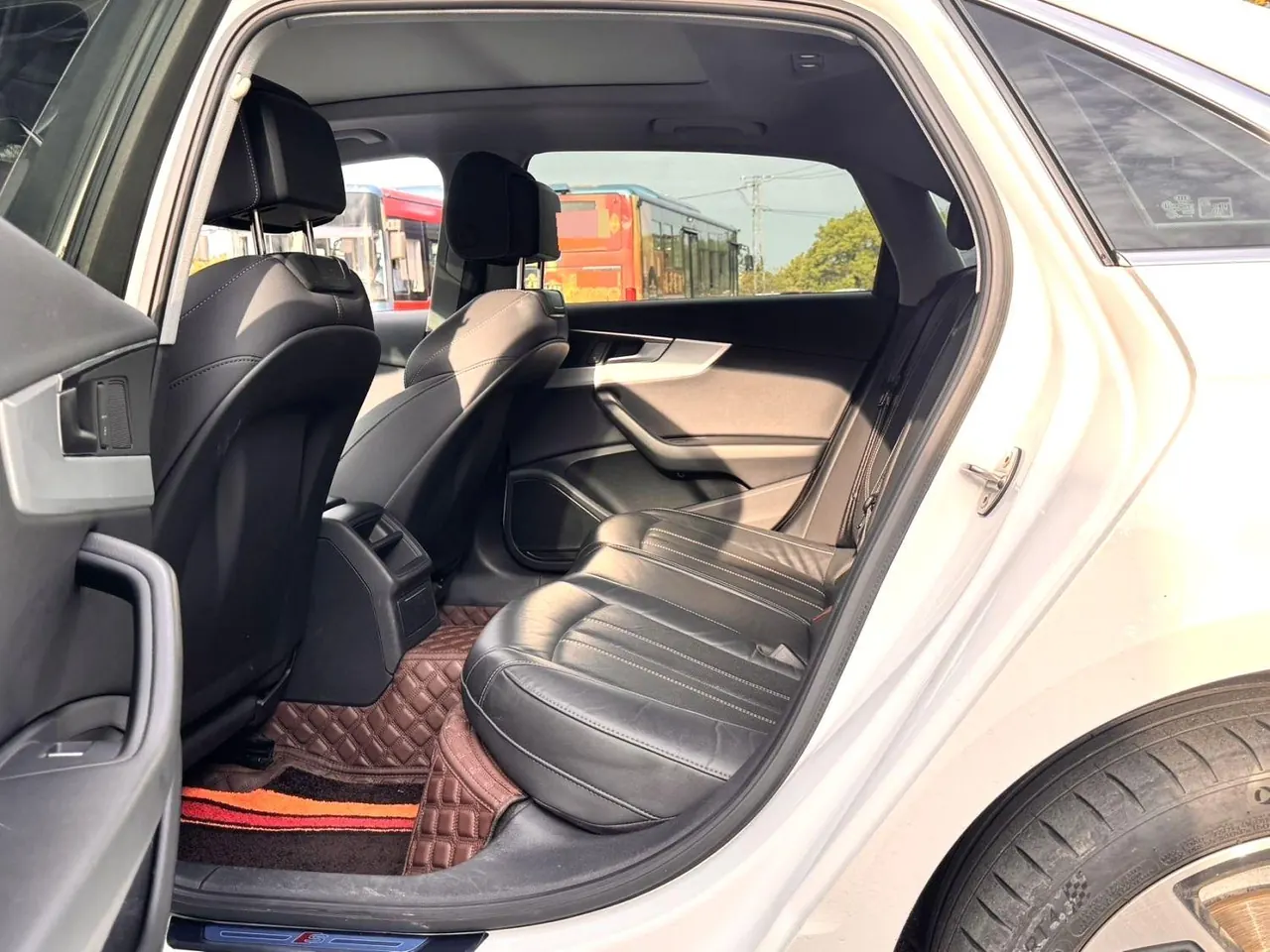 Audi 2020 A4L 2.0TFSI 40TFSI Fashion Dynamic Automatic 7