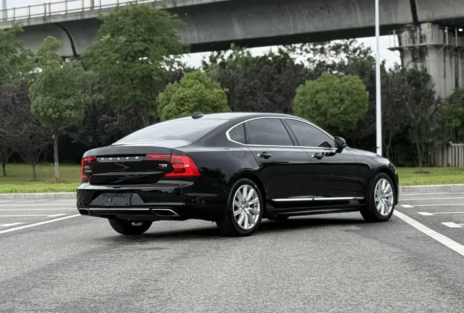 Volvo 2020 S90 2.0T T5 Zhiyi Deluxe Edition Automatic Gear 2