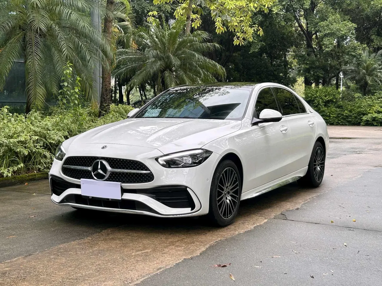 Mercedes Benz Class C 2025 C 260 L 48V 1.5T Automatic - View 1