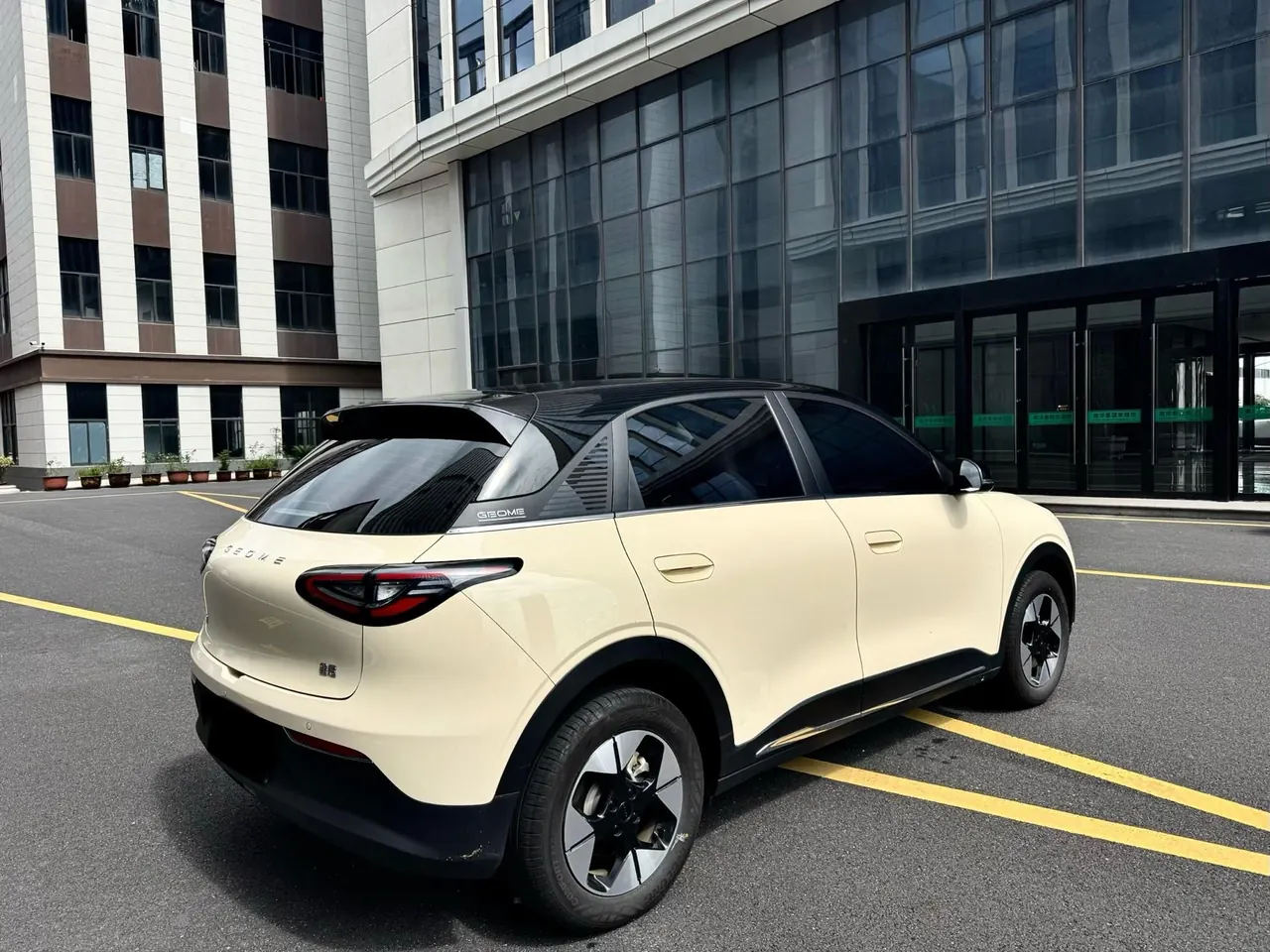 Geely 2025 Star Wish UP 410km Discovery Edition Automatic Gear 5