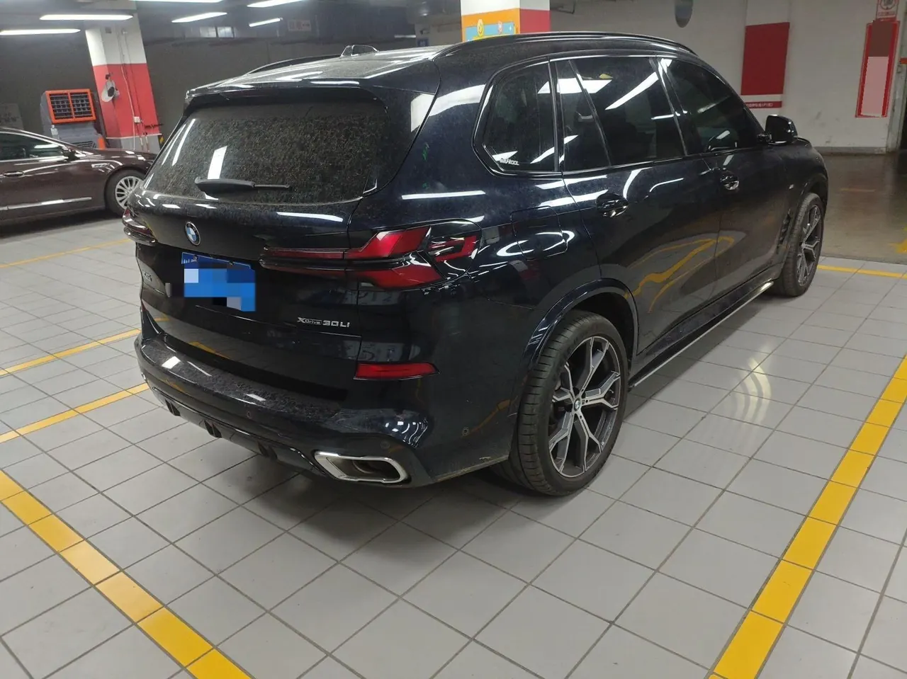 BMW 2023 X5 xDrive30Li 48V 2.0T exclusive m sports obsidian night suit automatic gear 2