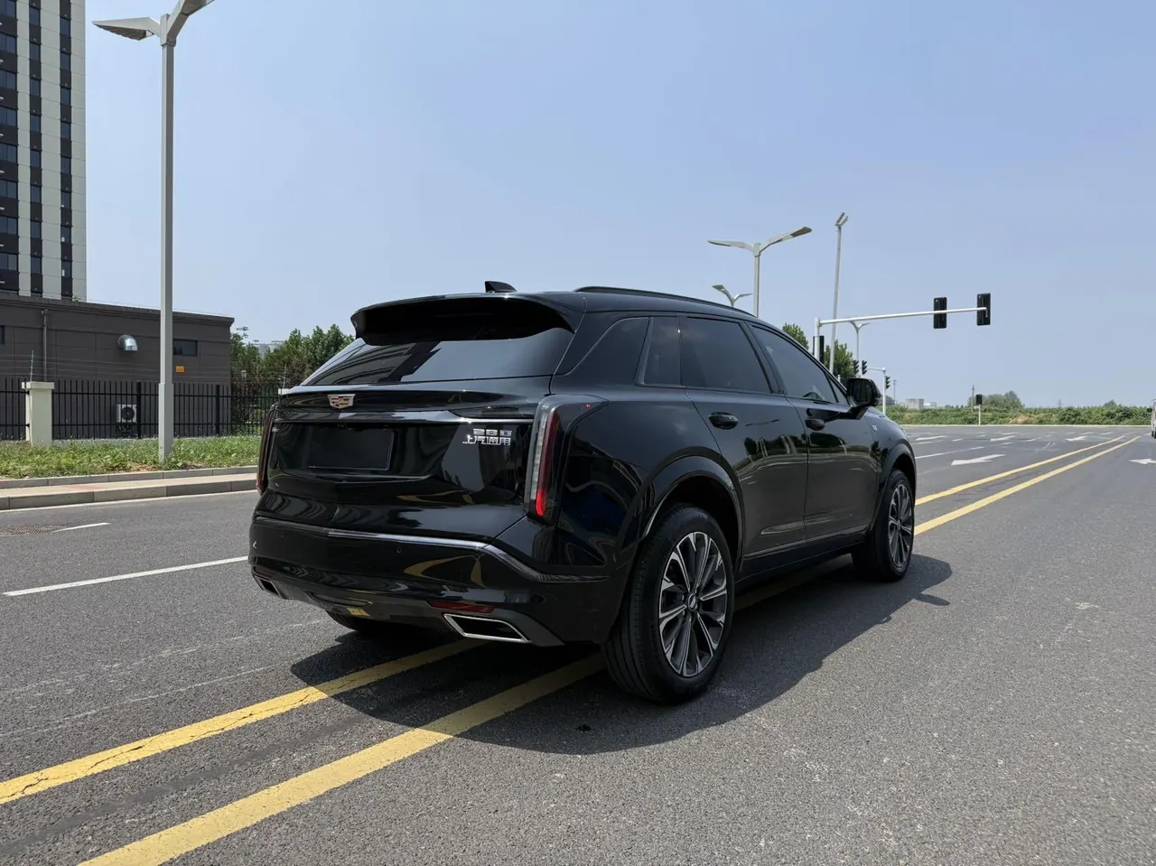 Cadillac 2025 XT5 48V 2.0T Luxury Automatic Gear 11