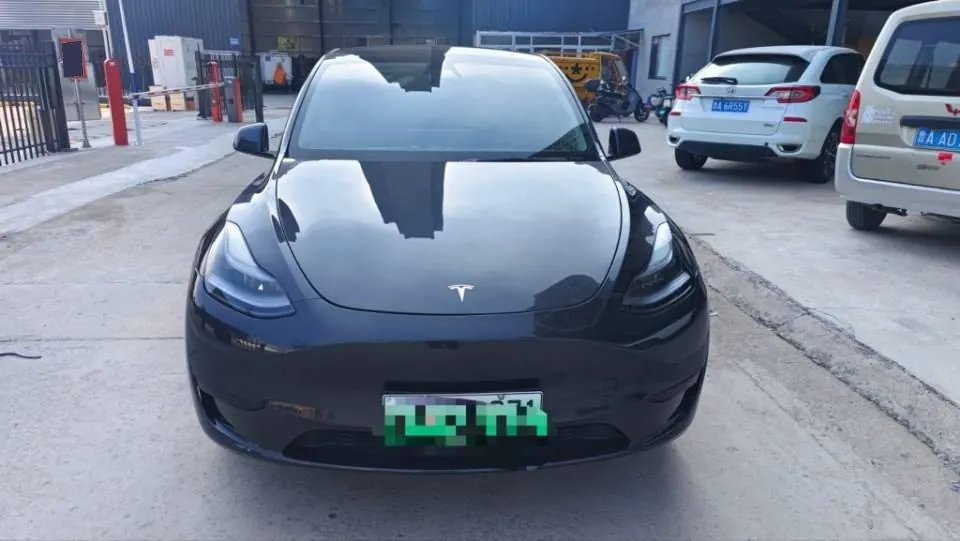 Tesla 2024 Model Y long endurance all-wheel drive version automatic transmission 2