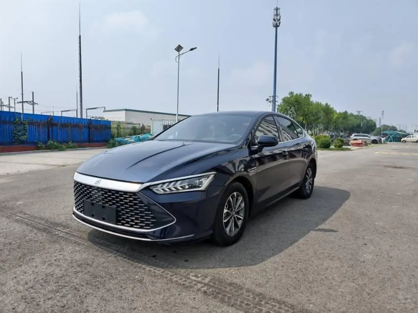 Открыть галерею: BYD 2024 Qin PLUS DM-i 1.5 stepless glory version 55KM leading automatic gear