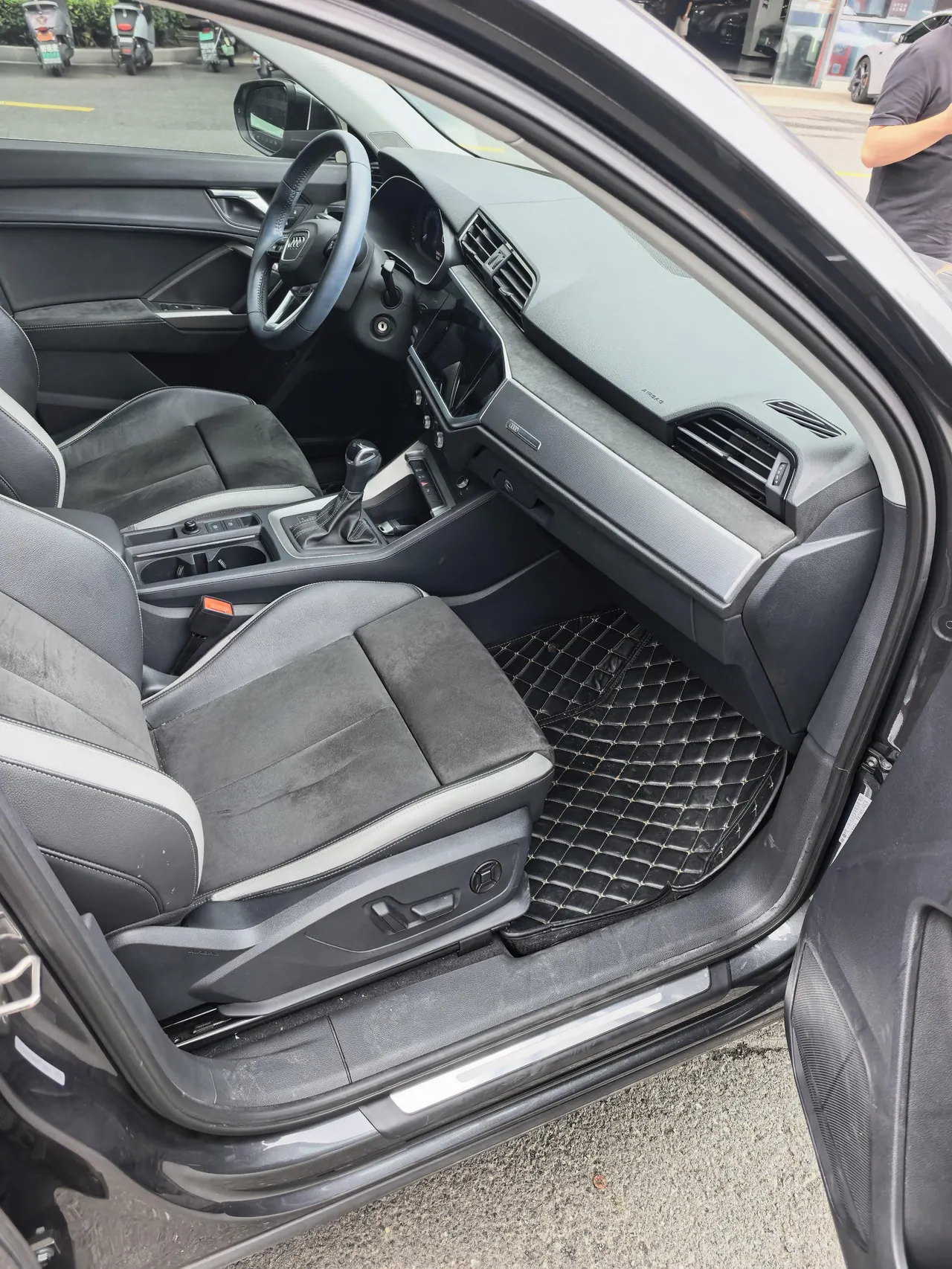 Audi 2021 Q3 1.4TFSI 35TFSI Aggressive Dynamic Automatic 5