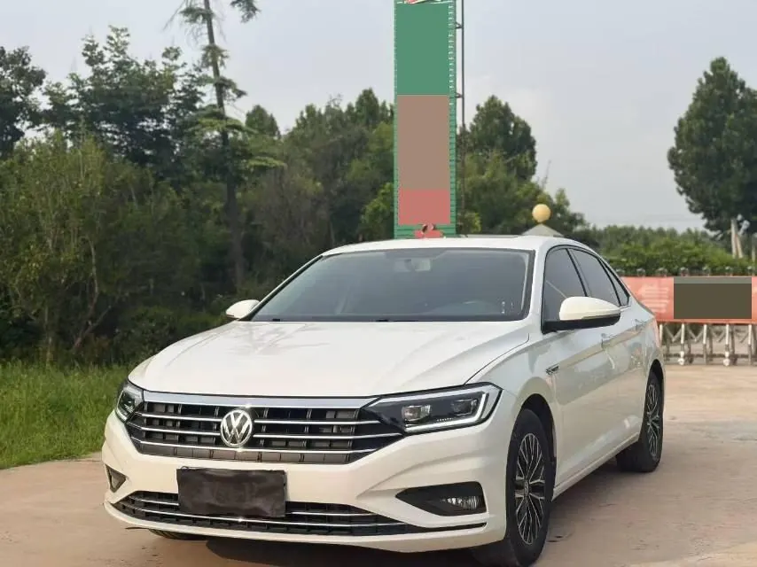 Volkswagen 2020 Sagitar 1.2TSI 200TSI Comfortable Automatic - View 1