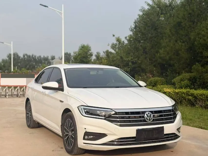 Volkswagen 2020 Sagitar 1.2TSI 200TSI Comfortable Automatic 2