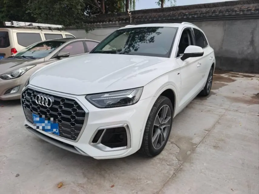 Audi 2022 Q5L 2.0TFSI 45TFSI luxury dynamic automatic transmission - View 1