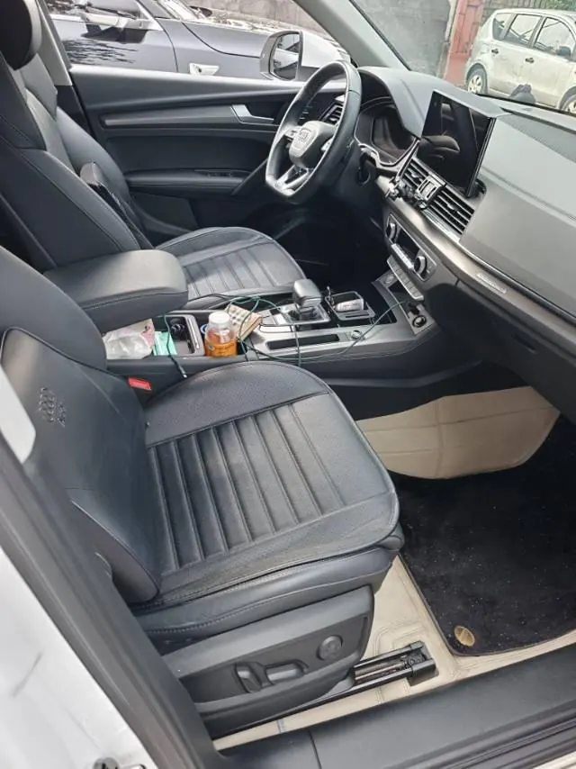 Audi 2022 Q5L 2.0TFSI 45TFSI luxury dynamic automatic transmission 7