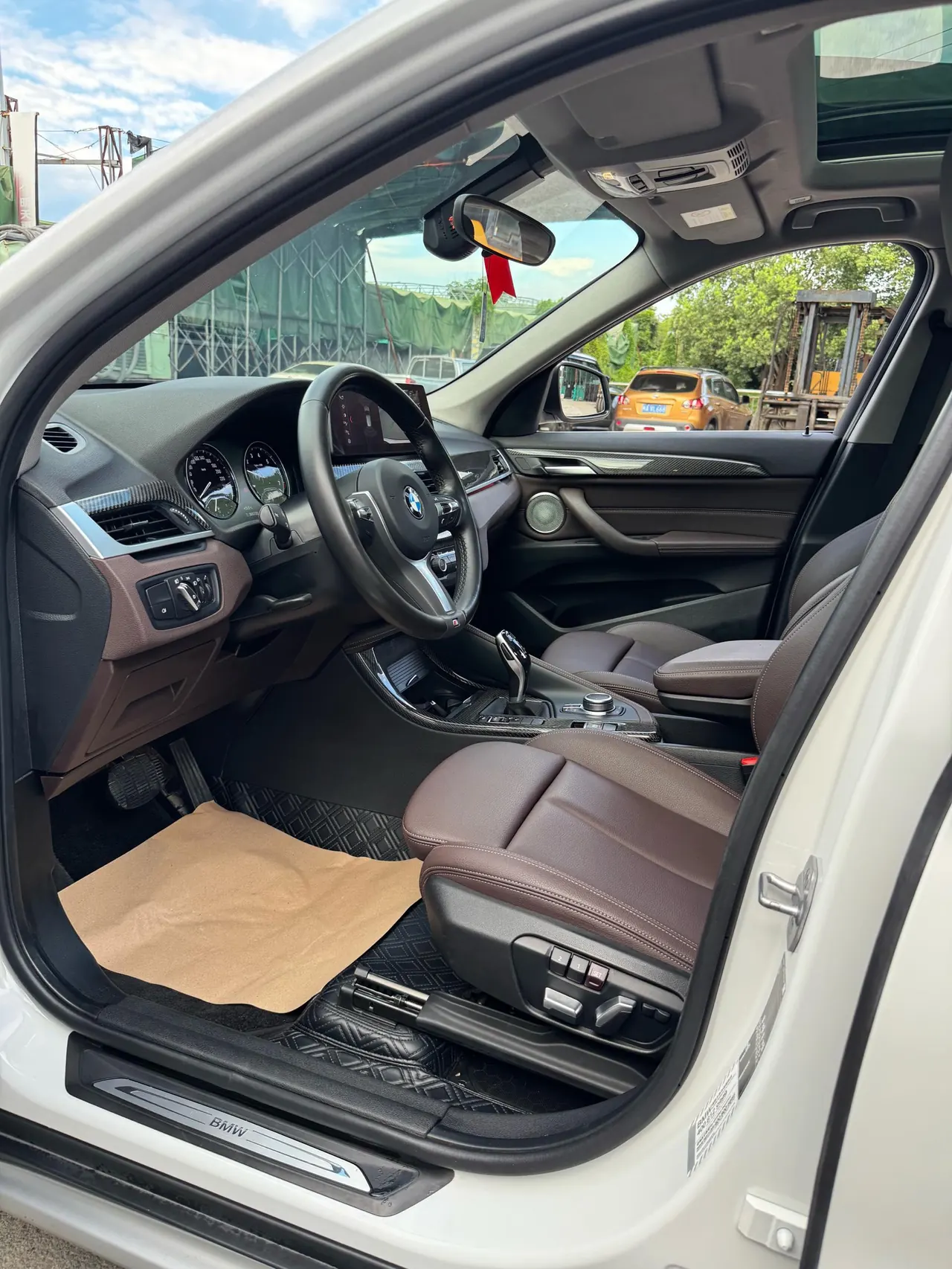 BMW 2022 X1 sDrive20Li 1.5T exclusive automatic gear 10