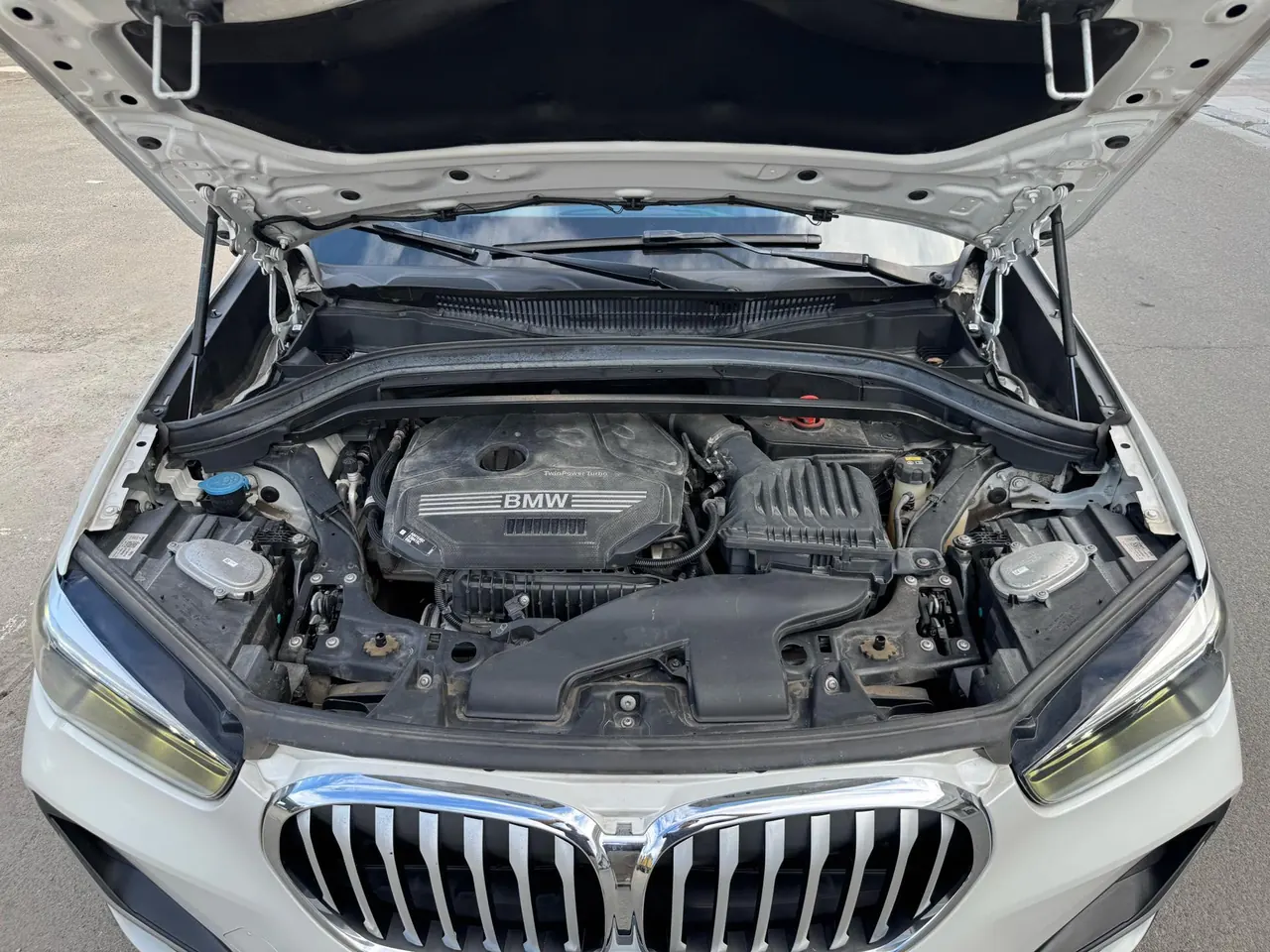 BMW 2022 X1 sDrive20Li 1.5T exclusive automatic gear 13