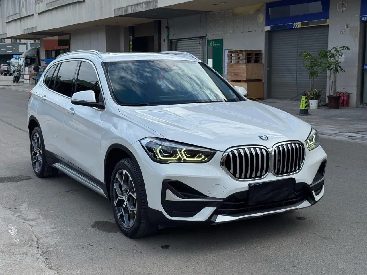 BMW 2022 X1 sDrive20Li 1.5T exclusive automatic gear 3