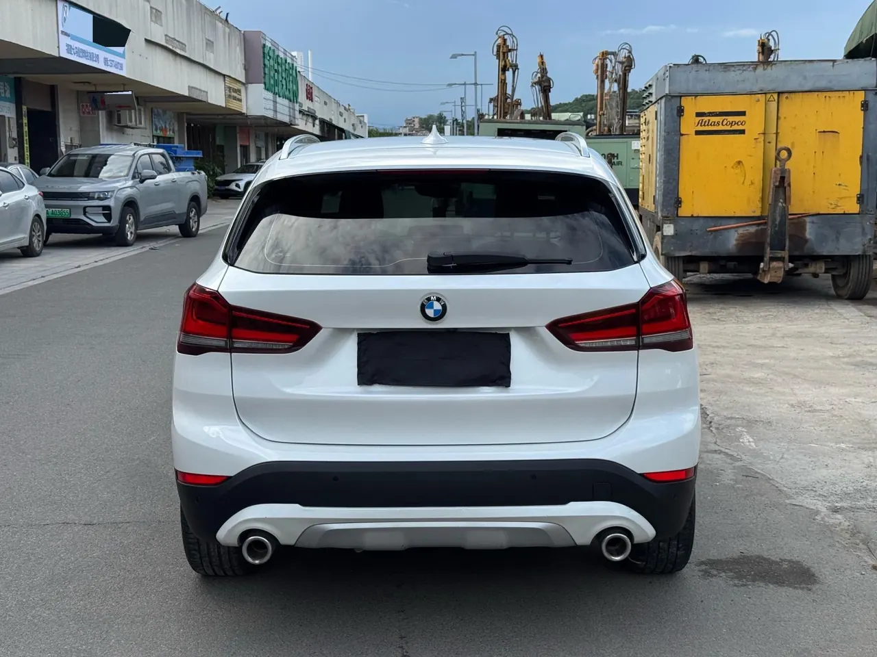 BMW 2022 X1 sDrive20Li 1.5T exclusive automatic gear 5