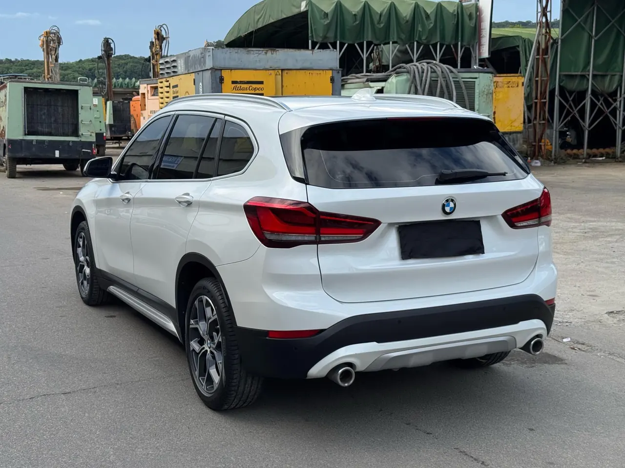 BMW 2022 X1 sDrive20Li 1.5T exclusive automatic gear 6