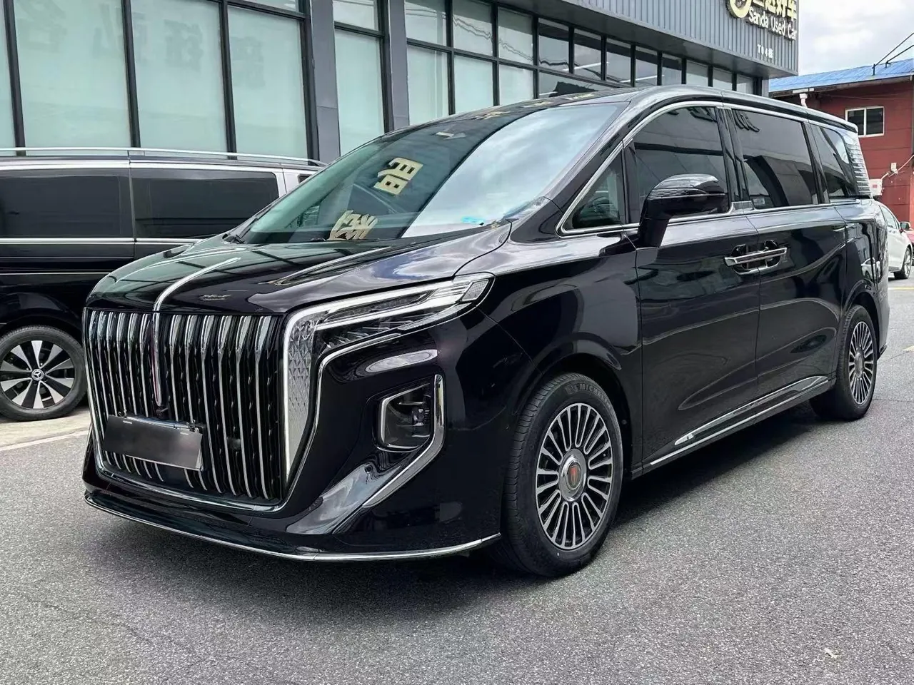 HongQi 2023 HQ9 48V 2.0T Zhilian Flag Collar Edition Automatic Gear - View 1