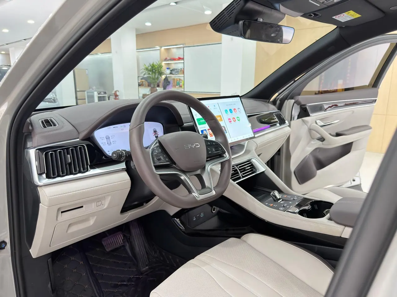 BYD Song PLUS New Energy 2025 Song PLUS DM-i 1.5 Stepless 160KM Flagship Automatic Gear 4